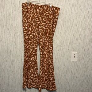 No Boundaries XXXL Wide Leg Pull On Pant Floral Brown and Blue